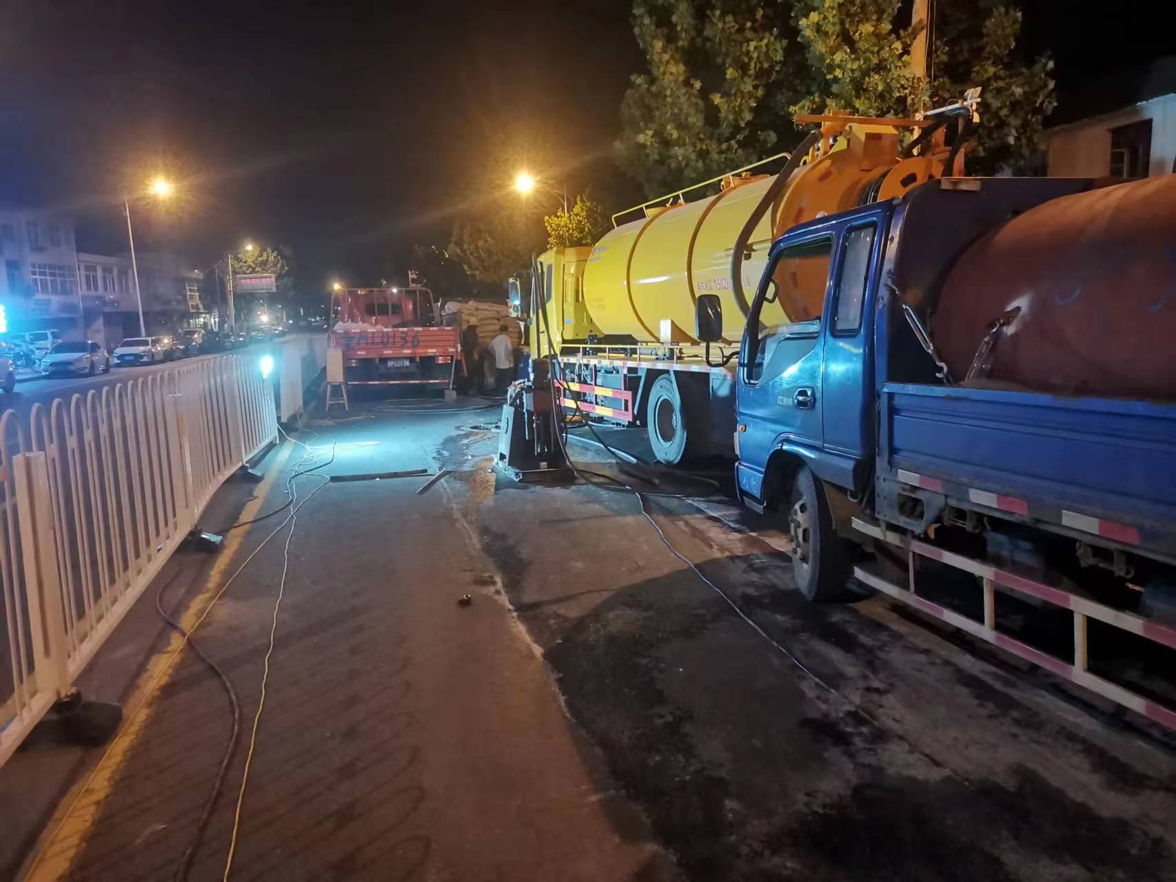 鹤城路面压密注浆